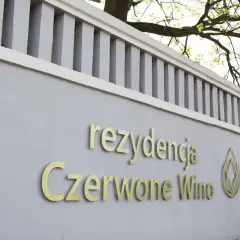 Czerwone Wino: Rezydencja Seniora Idealne miejsce dla bliskich?