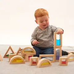 Zabawki sensoryczne dla dwulatka: Rozwój i mądry wybór. Co kupić?