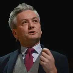 Robert Biedroń - jaka partia? Poznaj jego polityczne powiązania