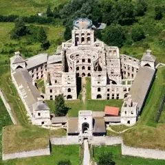 Najlepsze atrakcje w Górach Świętokrzyskich, których nie możesz przegapić