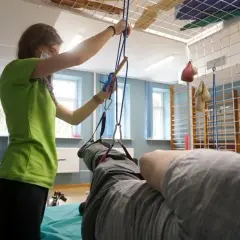 Szybka rehabilitacja NFZ Wrocław: Jak znaleźć najkrótszy termin?