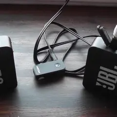 Jak podłączyć głośnik JBL do komputera bez Bluetooth w prosty sposób