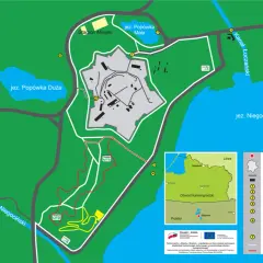 Mapa Giżycka z trasami rowerowymi, w tym szlakami MTB, prowadzącymi przez tereny Twierdzy Boyen i okolice jezior.