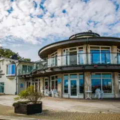 Gdzie zjeść w Darłówku? Odkryj najlepsze lokale i smaki