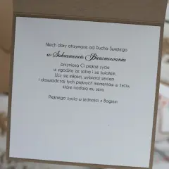 Życzenia na bierzmowanie: "Niech dary Ducha Świętego przyniosą Ci piękne życie w zgodzie ze sobą i światem. Ucz się miłości, wybieraj sercem i doświadczaj pięknych momentów.