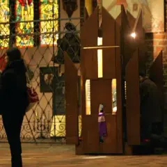 Czy przyjęcie komunii bez spowiedzi to grzech? Poznaj prawdę i zasady