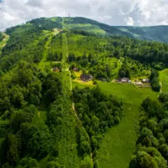Skrzyczne: Który szlak wybrać? Przewodnik po trasach i widokach