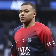 Kylian Mbappé - wiek, kariera i osiągnięcia młodej gwiazdy