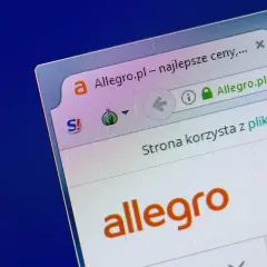 Ekran przeglądarki z widocznym logo Allegro i informacją o ochronie kupujących. Bezpieczne zakupy to podstawa!