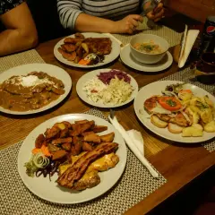 Bacówka u Józka Łódź: Menu, Ceny, Co Zjeść? Twój Przewodnik