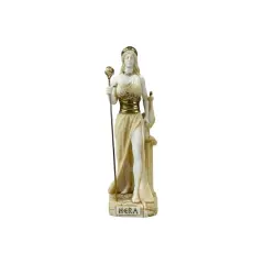 Standbeeld van Hera, de Romeinse godin van het huwelijk, met scepter en pauw.