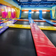 Indoor-Attraktionen in der Nähe: Ideen & Tipps für jedes Wetter