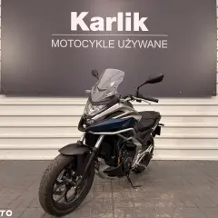 Motocykl Honda w salonie Karlik. Zastanawiasz się nad sprzedażą przed upływem 6 miesięcy?