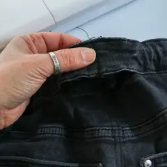 Lieblingshose zu weit? Hosen enger nähen einfach & professionell