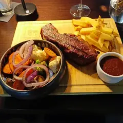 Najlepsze grille w Londynie, gdzie zjesz soczyste steki i więcej