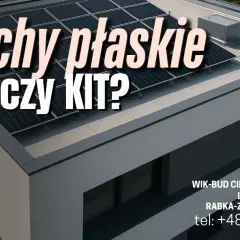 Nowoczesny dom z płaskim dachem i panelami słonecznymi. Czy dachy płaskie to hit czy kit? WIK-BUD CIESIELSTWO.