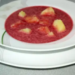 Barszcz czerwony z ziemniakami - Ile ma kcal?