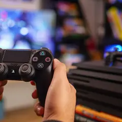 Najnowsze gry na PS4: 5 hitów, które musisz mieć w swojej kolekcji