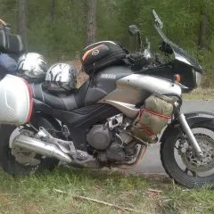 Jak spakować namiot na motocykl, by uniknąć problemów w trasie
