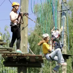 Najlepsze parki linowe w Pomorskim dla całej rodziny i dzieci