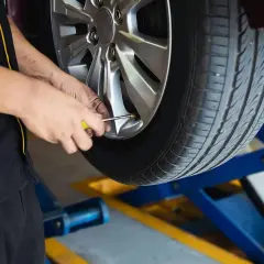 Jak działa wulkanizacja? Zrozum mechanizmy poprawy gumy