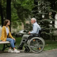 Jak zostać opiekunem osoby niepełnosprawnej - krok po kroku do sukcesu
