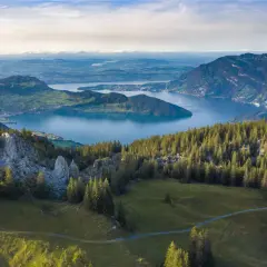 Najpiękniejsze miejsca w Alpach Szwajcarskich, które musisz zobaczyć