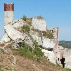 Zamek w Jurze Krakowsko-Częstochowskiej - historia i atrakcje turystyczne