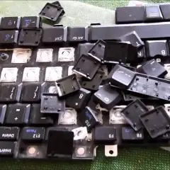 Jak naprawić klawiaturę w laptopie: proste kroki, by uniknąć frustracji