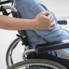 Ile godzin może pracować asystent osoby niepełnosprawnej? Sprawdź zasady