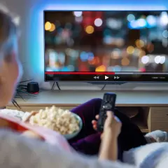 Ile prądu pobiera tv? Sprawdź, ile naprawdę kosztuje jego użycie