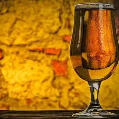 Czy picie piwa to grzech? Odkryj prawdę o alkoholu w Kościele