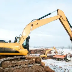 Jak zostać operatorem koparki: 5 kroków do zdobycia uprawnień