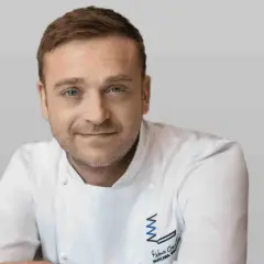 Ile lat ma Mateusz Gessler? Fakty o jego życiu i karierze kulinarnej