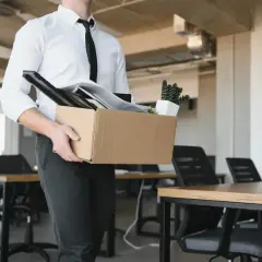 Firma ogłasza upadłość - co z pracownikami i ich prawami?