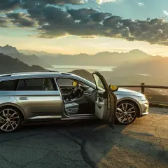 Recenzje Skoda Superb 2015 Kombi: wymiary, opinie, wyposażenie auta