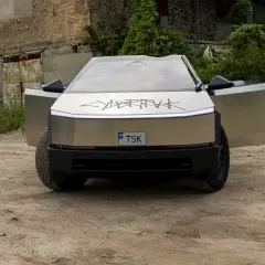 Ile kosztuje Tesla Cybertruck w Polsce? Sprawdź ukryte koszty!