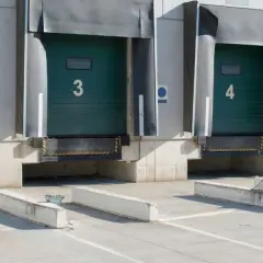 Jak ułożyć 34 palety na naczepie, aby uniknąć problemów z transportem