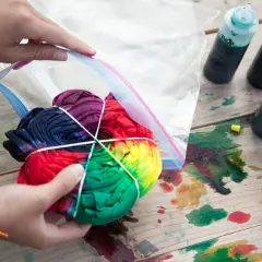 Jaki wybielacz do tie dye? Odkryj skuteczne i bezpieczne opcje