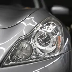 Czym polerować lampy w samochodzie, aby uzyskać idealny blask?