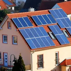Ile prądu wyprodukuje elektrownia fotowoltaiczna 4 kW dziennie? Zaskakujące wyniki!