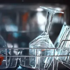Jak skutecznie używać finish maschinentiefenreiniger w zmywarce?