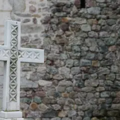 Pogoda na pogrzebie co oznacza - jak interpretować jej symbolikę