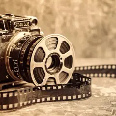 Odcinek taśmy filmowej: Jak zmieniał kinematografię? Historia wynalazku