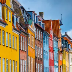 Co to jest budynek? Odkryj jego definicję i rodzaje w architekturze