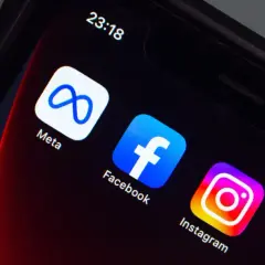 Czy warto połączyć Instagram z Facebookiem? Odkryj kluczowe korzyści