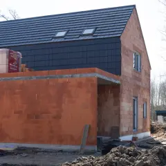 Ile kosztuje remont domu w stanie surowym? Sprawdź ceny 2023