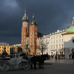 Polskie malarstwo współczesne – kluczowe informacje i artyści