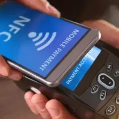 Jak włączyć NFC w Motoroli i korzystać z jego możliwości bez problemów