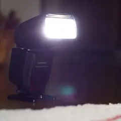 Jak wyłączyć lampę błyskową w aparacie Nikon i uniknąć niechcianego błysku